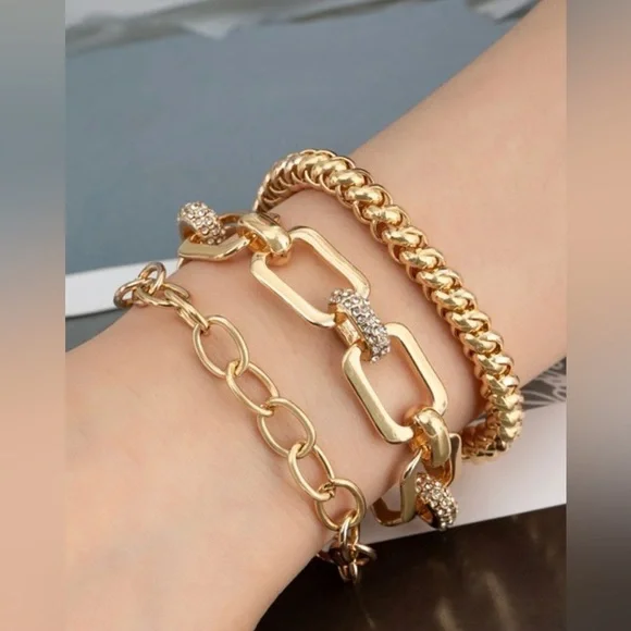 Elegant Gold Bracelet Set - Picture 1 of 2